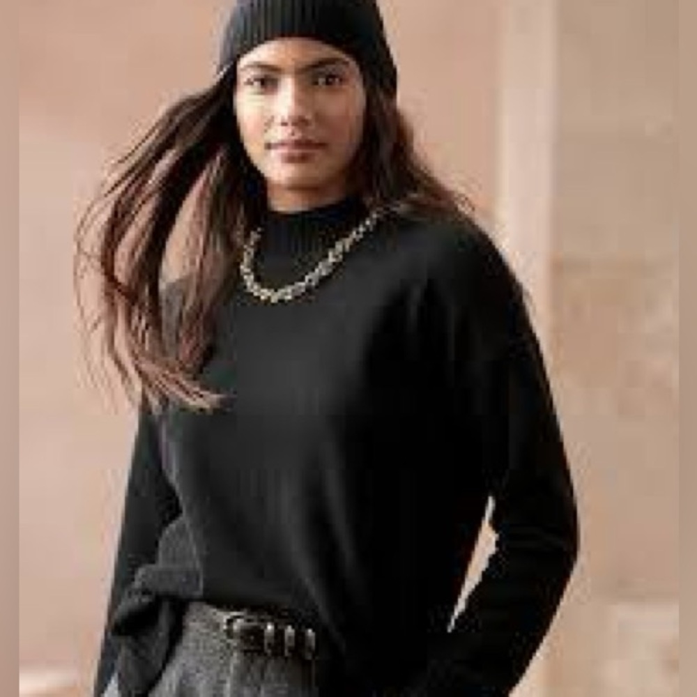 Banana Republic Cashmere Sweater & Beanie Set Black XS EUC